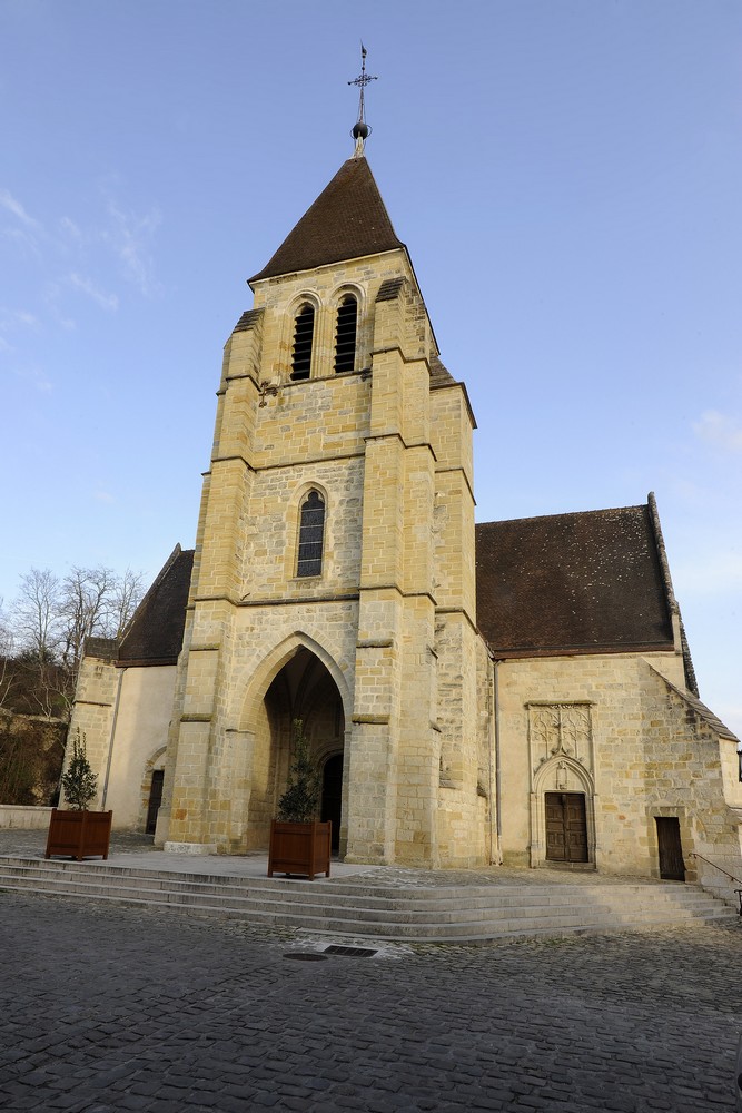 Eglise-Notre-dame–c–Office-de-Tourisme-de-Vierzon